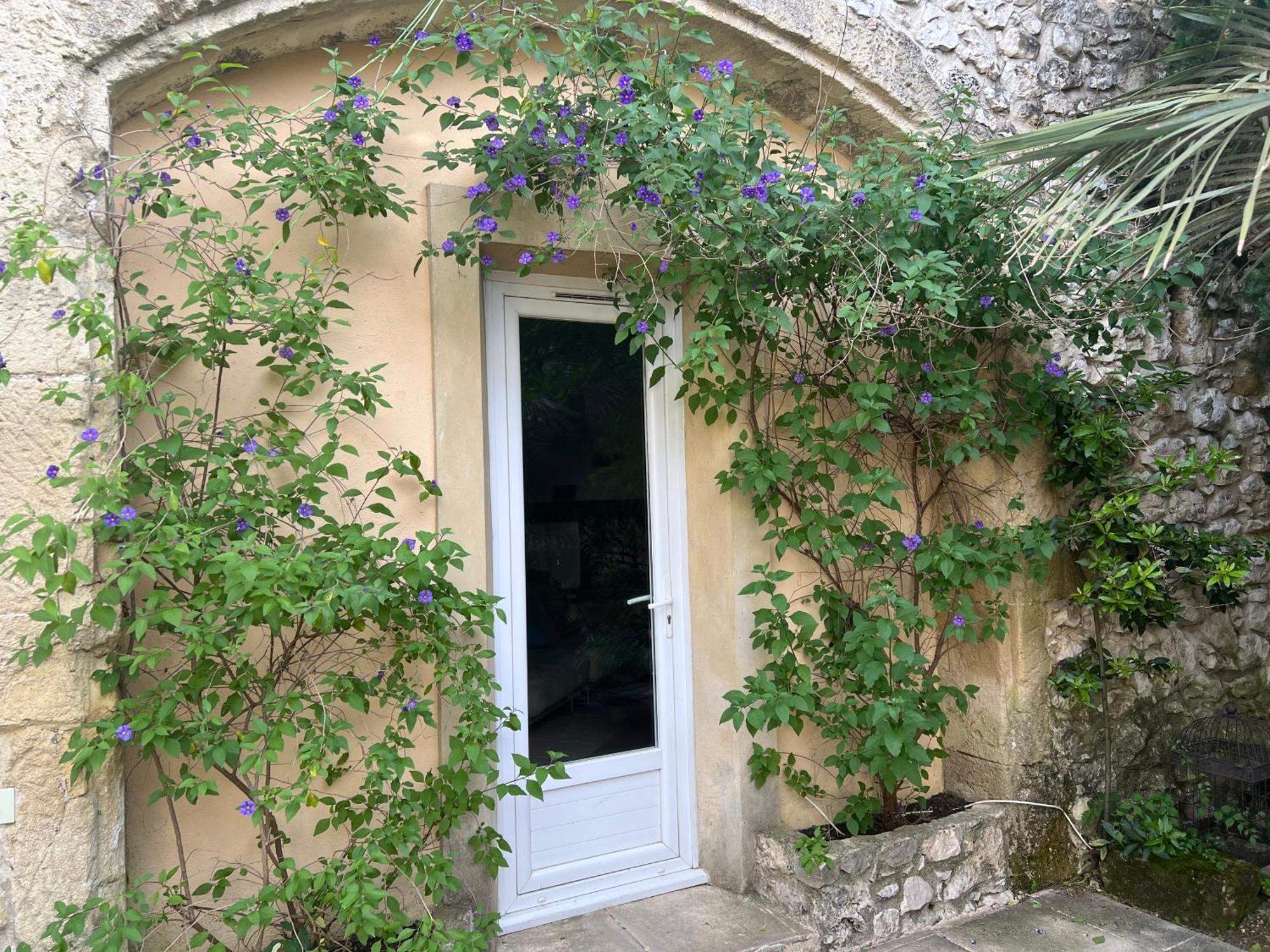 La Maison Des Autres, Piscine Chauffee, Chambres D'Hotes Proches Uzes, Nimes, Pont Du Gard Saint-Genies-de-Malgoires エクステリア 写真
