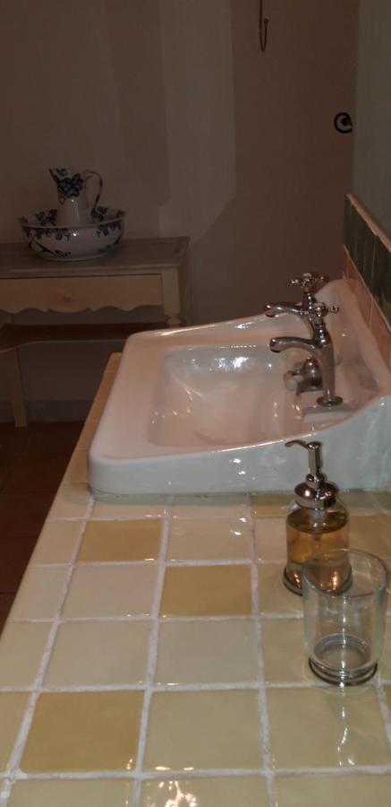 La Maison Des Autres, Piscine Chauffee, Chambres D'Hotes Proches Uzes, Nimes, Pont Du Gard Saint-Genies-de-Malgoires エクステリア 写真